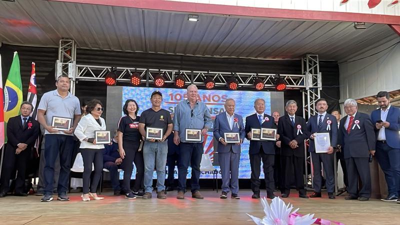 Os homenageados pela comissão organizadora do Shokonsai