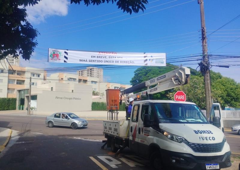 Faixas orientativas foram instaladas nesta terça-feira