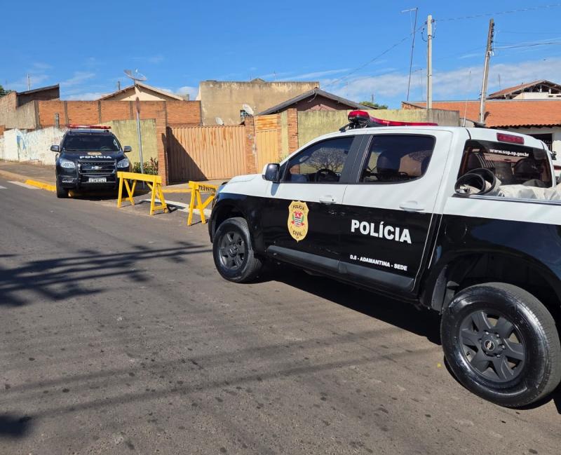 Diligência pericial nesta sexta-feira contou com participação da Polícia Civil e IC