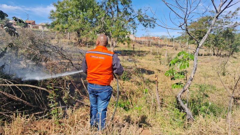 Nos últimos dias, diversas ocorrências foram registradas envolvendo incêndios em vegetação