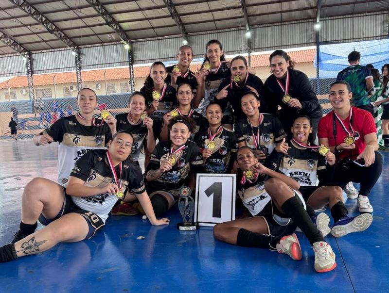Sob o comando técnico de Leniza Garrido e Fernanda Grama, equipe de PP venceu Dracena por 5 x 0 e ficou com o troféu
