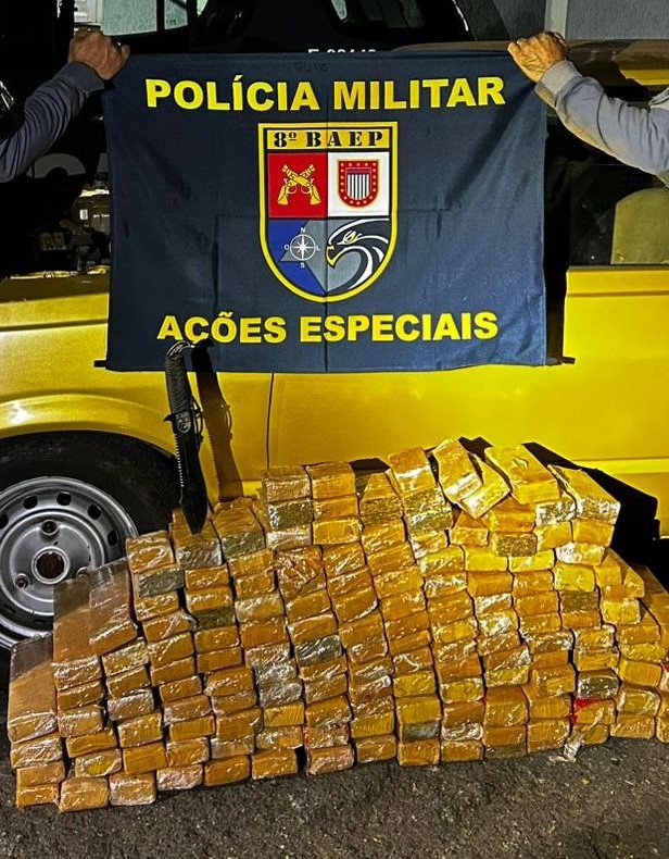 Maconha estava escondida em compartimentos ocultos de um carro