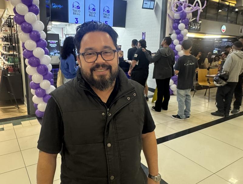 Vandi Miyoshi, inaugurando a franquia Taco Bell, no Prudenshopping