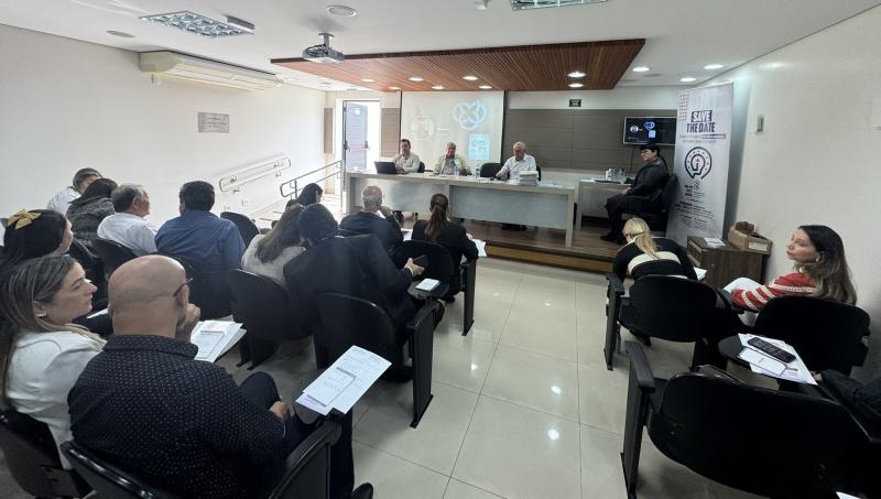 Reunião foi realizada ontem de manhã, no auditório da Santa Casa de Prudente