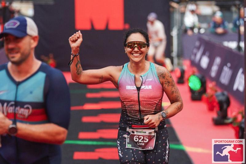 Livia, a primeira prudentina a completar um Ironman