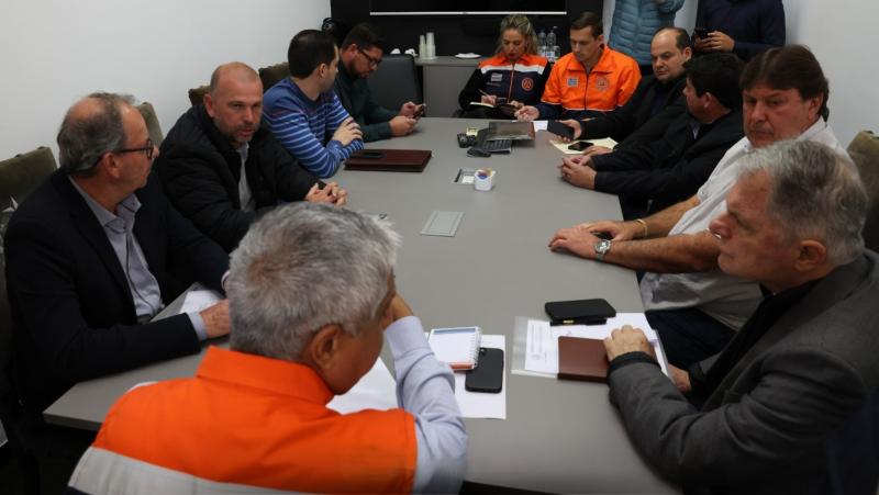 Prefeitos e lideranças de municípios do oeste paulista se reuniram nesta semana na Defesa Civil, em SP