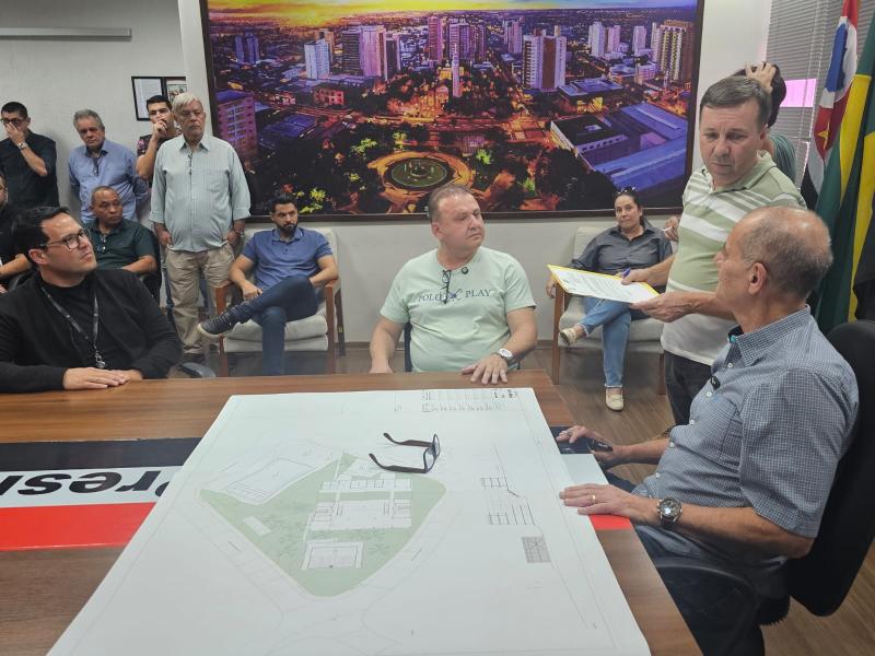 Doações de terrenos foram formalizadas durante ato nesta quinta-feira