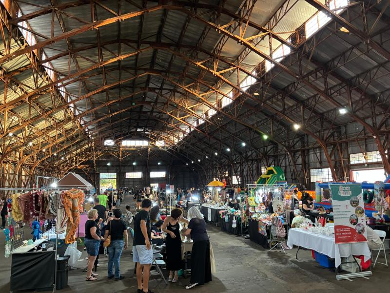 Público pôde prestigiar apresentações musicais, feira de artesanatos, exposição de carros antigos e motos, praça de alimentação e área kids