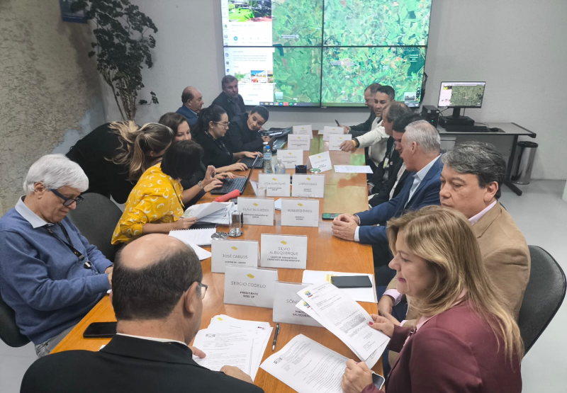 Reunião ocorreu na tarde desta quarta-feira, no DER, na capital paulista