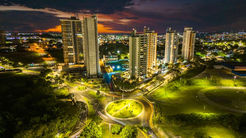 Entre atrações turísticas, Parque do Povo é destacado pelo veículo