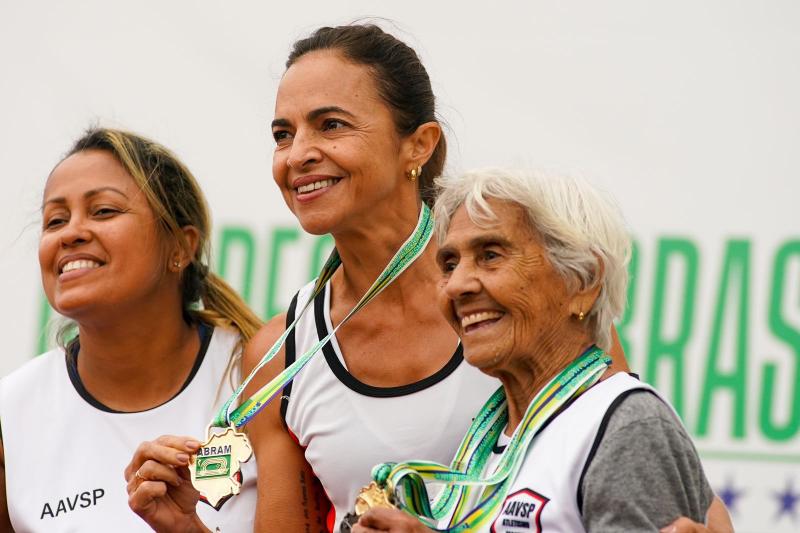 Geane, Agda e Áurea abocanharam várias medalhas em São Paulo