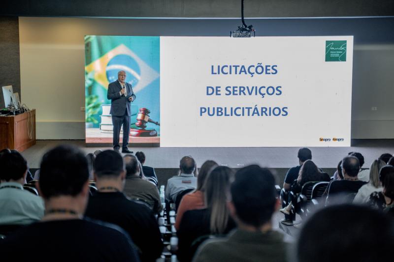 Evento em Prudente discutiu licitações de serviços publicitários