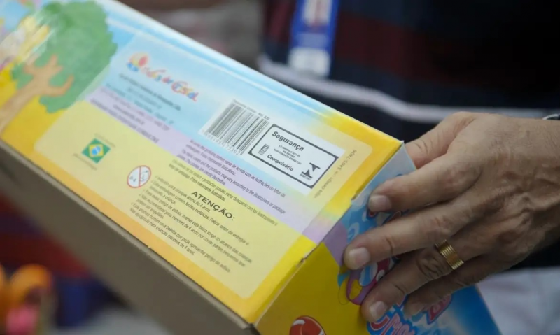 Entidade arrecada brinquedos e livros a fim de promover inclusão e criatividade