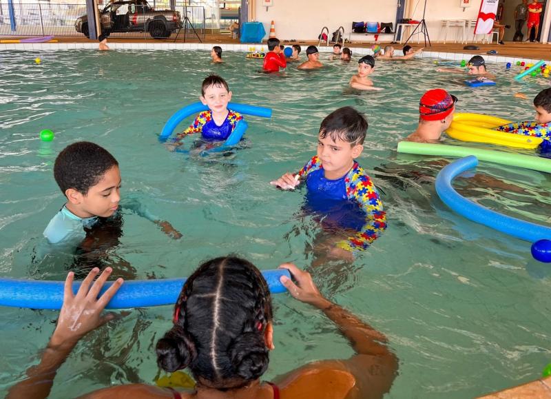 Festival será iniciado na piscina olímpica, com a travessia dos alunos que já sabem nadar