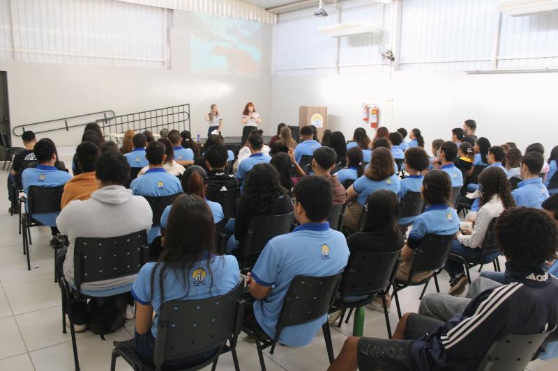 Entidade oferece cursos e projetos sociais