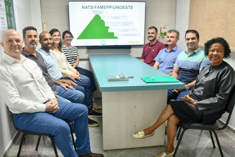 Hermman, Giuffrida, Helliard, Ana Clara, Jakeline, Cristoffer, Marcos, Guilherme e Édima, que compõem núcleo