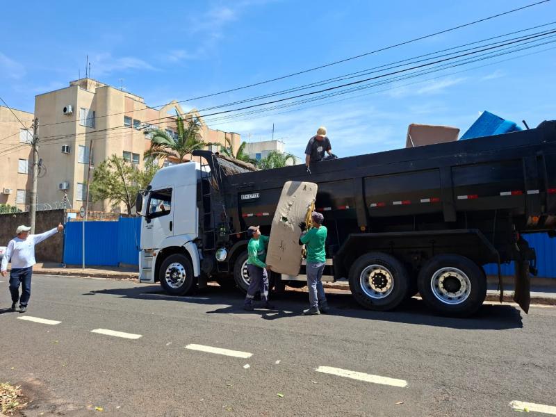 Nesta quinta-feira (16) teve início mutirão de limpeza