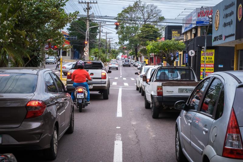 Do total de 91.330 trabalhadores, 51,31%, ou 46.863 pessoas utilizam automóveis