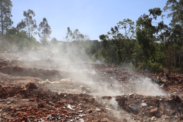 Gaema foi comunicado sobre incêndio com emissão contínua de fumaça tóxica e potenciais riscos à saúde