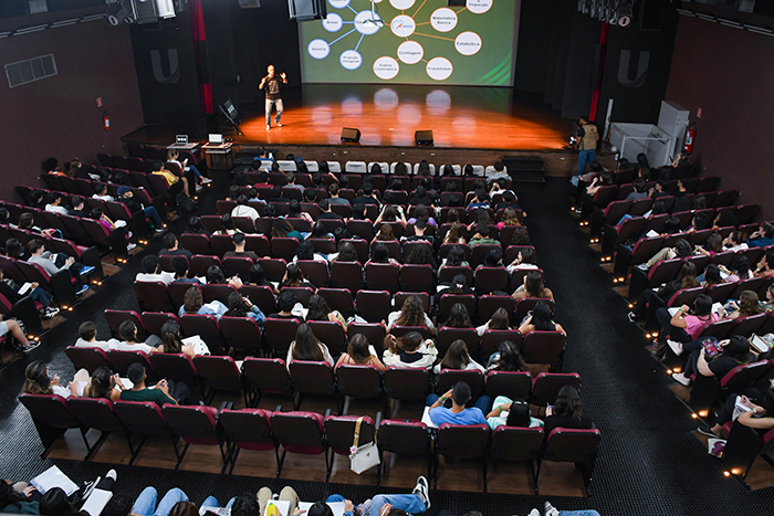 Iniciativa ocorrerá neste sábado, no Teatro César Cava, no campus 1 da Unoeste