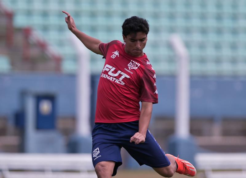 Semana de muito treino para o Sub-17, que enfrenta novamente o Red Bull Bragantino neste sábado