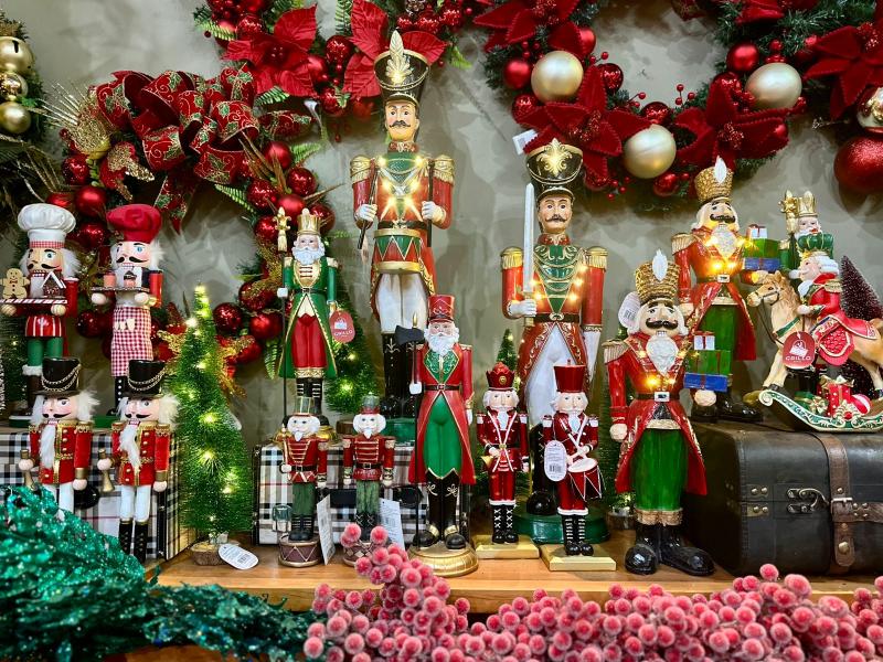 Variedade de enfeites para decoração