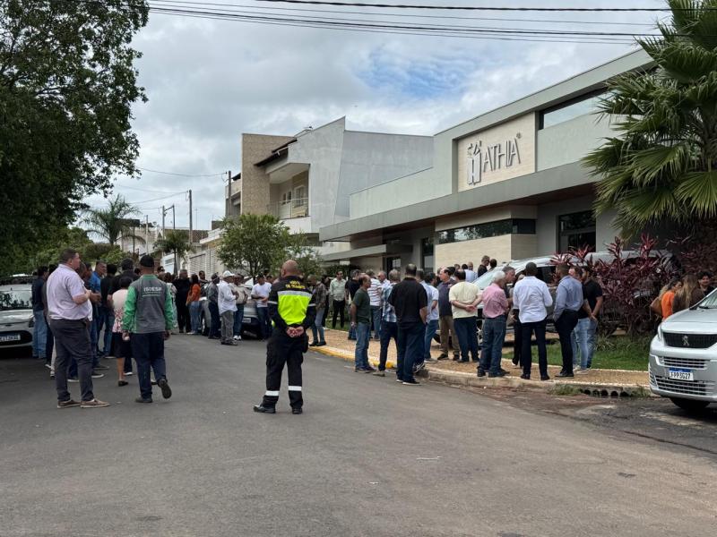 Marcelo recebeu últimas honrarias na Casa de Velório Athia, que ficou lotada antes do cortejo
