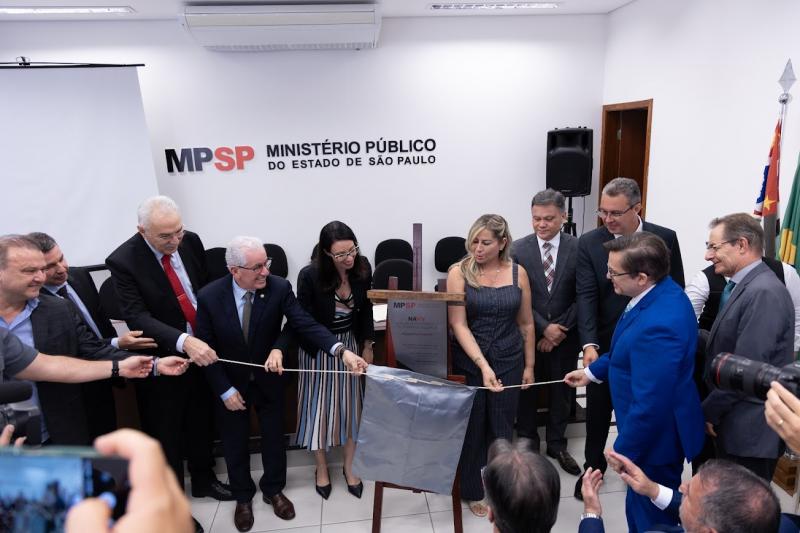 Cerimônia de entregue do NAVV contou com a participação de diversas autoridades