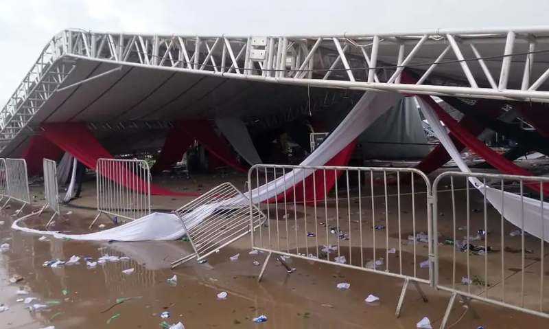 Cobertura desabou durante temporal na Medland, festa realizada neste último final de semana, no Aeropark