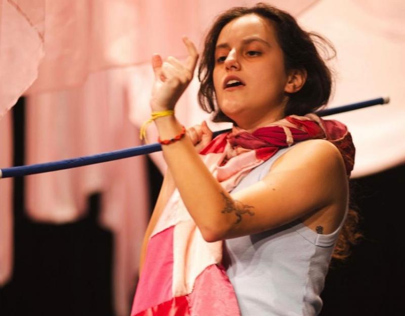 “Lori Lamby uma banana” traz reflexões sobre feminino e gênero