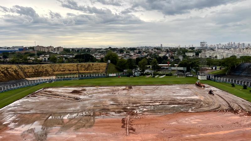Gramado do Estádio Prudentão é retirado para iniciar obra de revitalização da drenagem do campo
