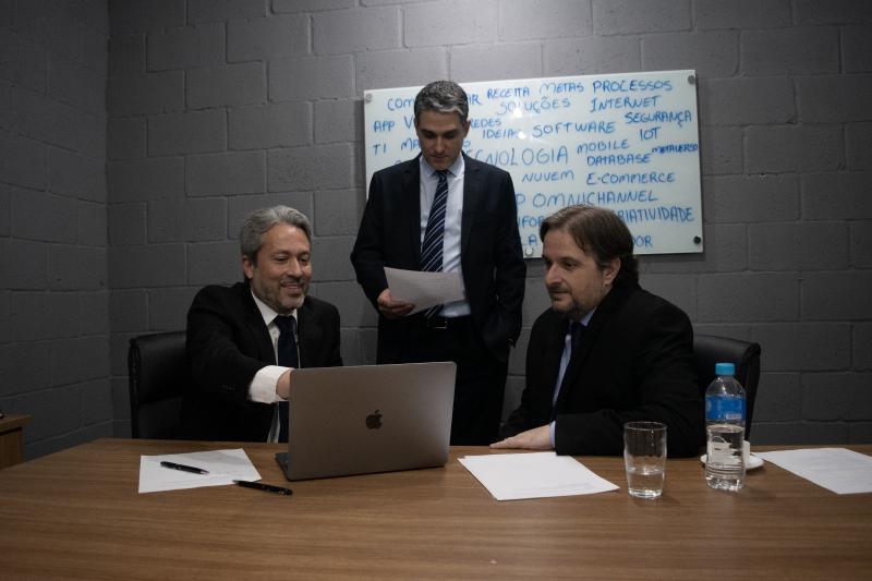 Evandro Martins, André Menegassi e Marco Damato, diretores da E-Gestora