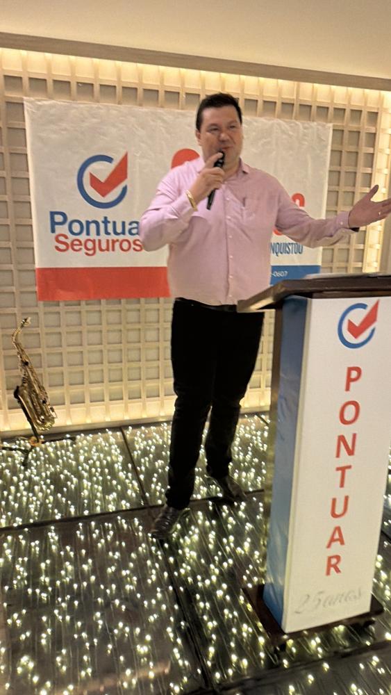 JOÃO MARCOS BUZINARIO, DIRETOR DA PONTUAR SEGUROS