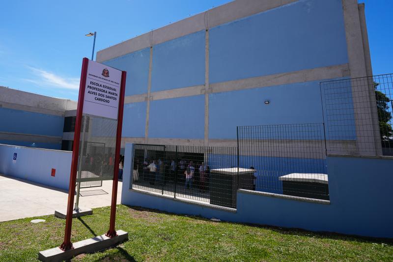Escola Estadual Professora Marta Alves dos Santos Cardoso foi entregue nesta quarta-feira