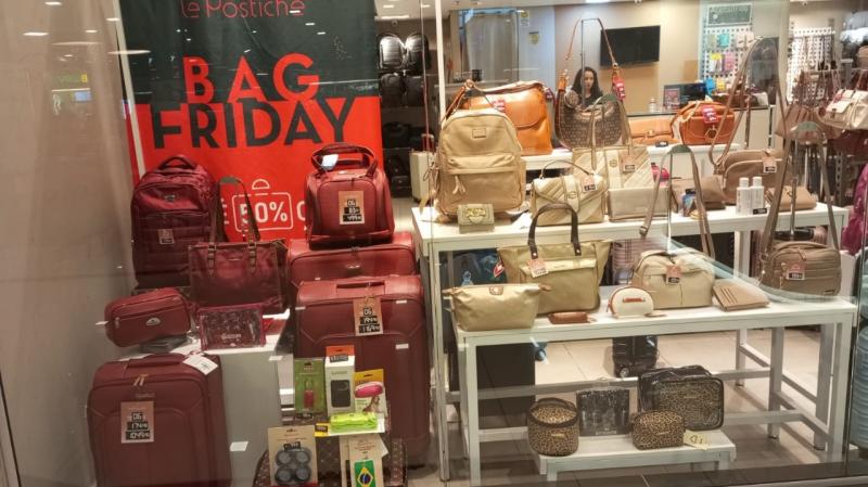 Loja Le Postiche está oferecendo 50% de desconto em alguns produtos e mais 20% na loja toda