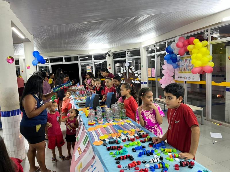 Feiras abertas ou internas visam fomentar educação empreendedora