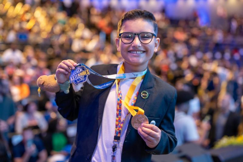 Miguel Rosa dos Santos é ouro no Desafio Global Junior de Matemática