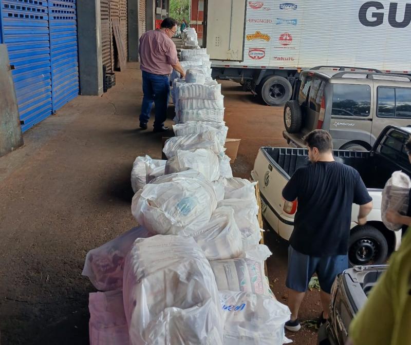 Alimentos foram distribuidos ontem no Ceagesp
