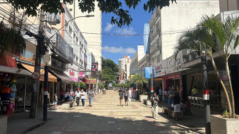 Além de lojas abertas, quadrilátero central contará com varrição e limpeza pela Prudenco