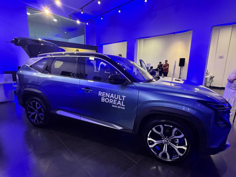 A nova dimensão do Boreal o coloca como o maior carro da categoria, recheado de modernidade e conforto