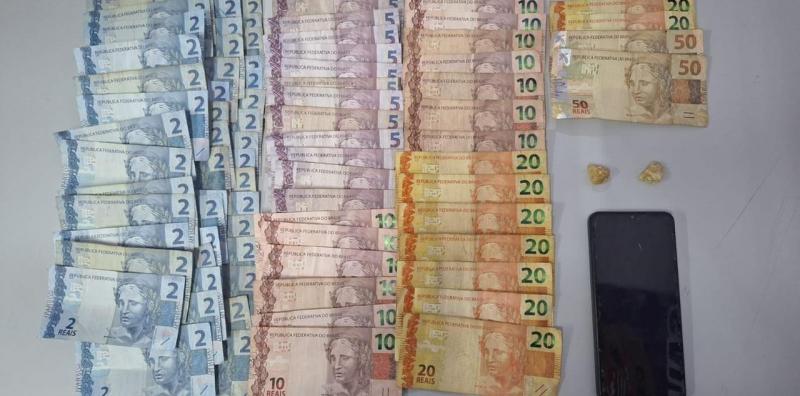 Mãe do menino confessou que vendia droga com o filho por não ter com quem deixá-lo