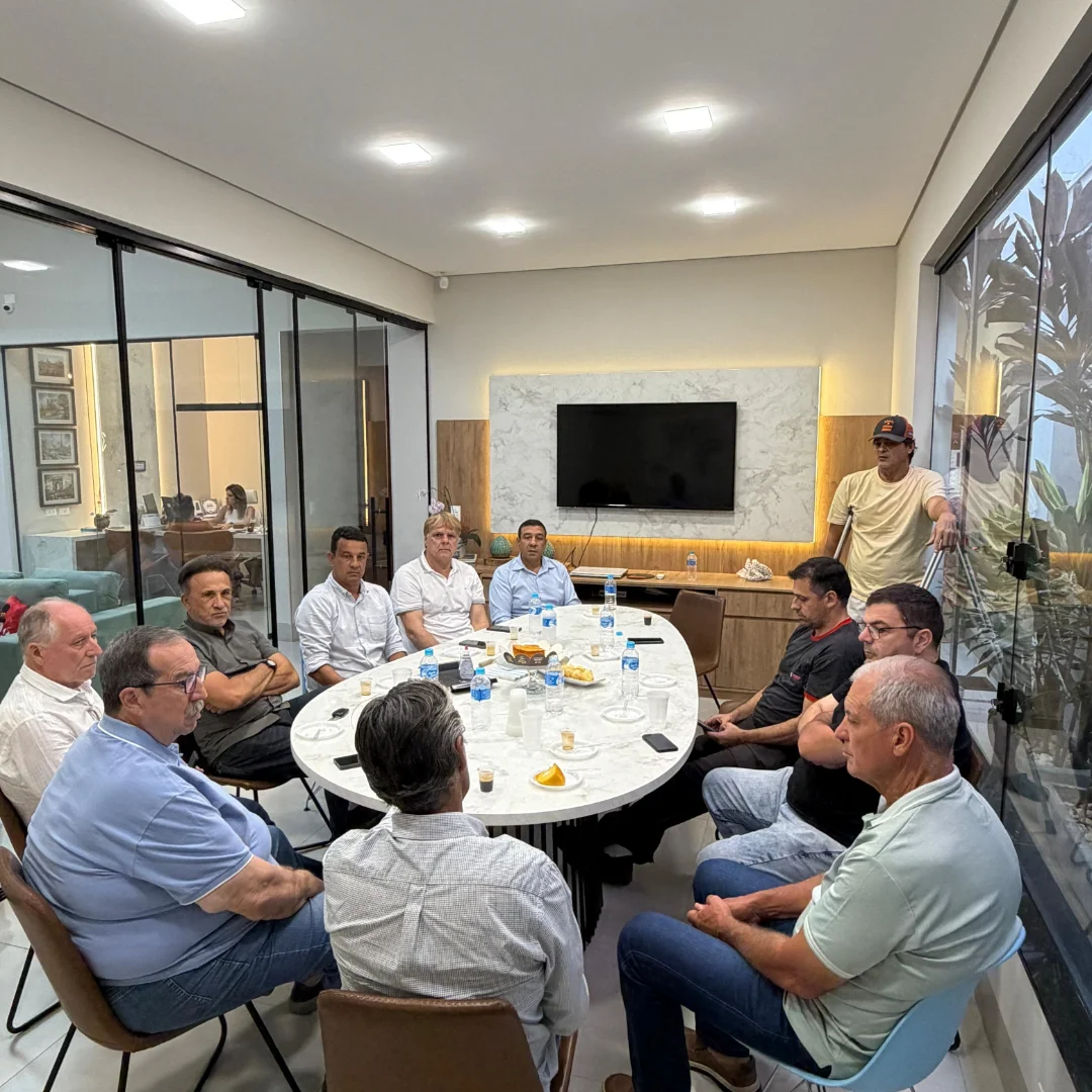 Reunião discutiu atuação do partido e apresentou Padilha como pré-candidato a deputado estadual