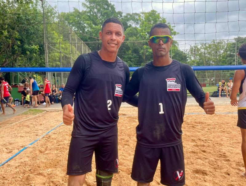 Renatto e Murilo venceram a dupla de Barretos por 2 x 1