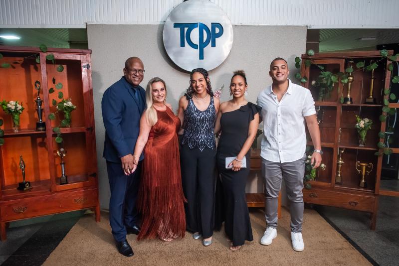 O presidente Cremilson e sua família