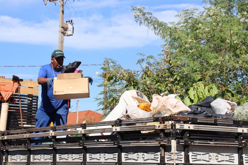 Mutirão de recolhimento de materiais em Epitácio, no Jardim Real II, segue até sábado