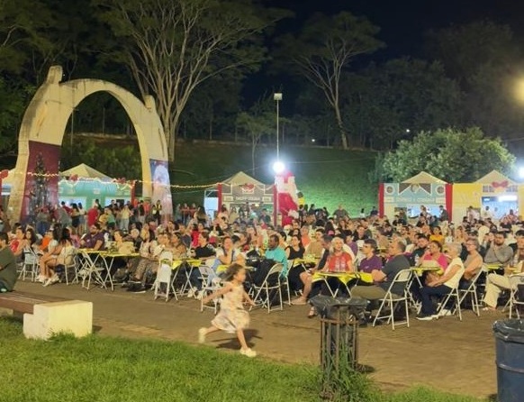 Evento conta com praça de alimentação com 26 opções diferentes