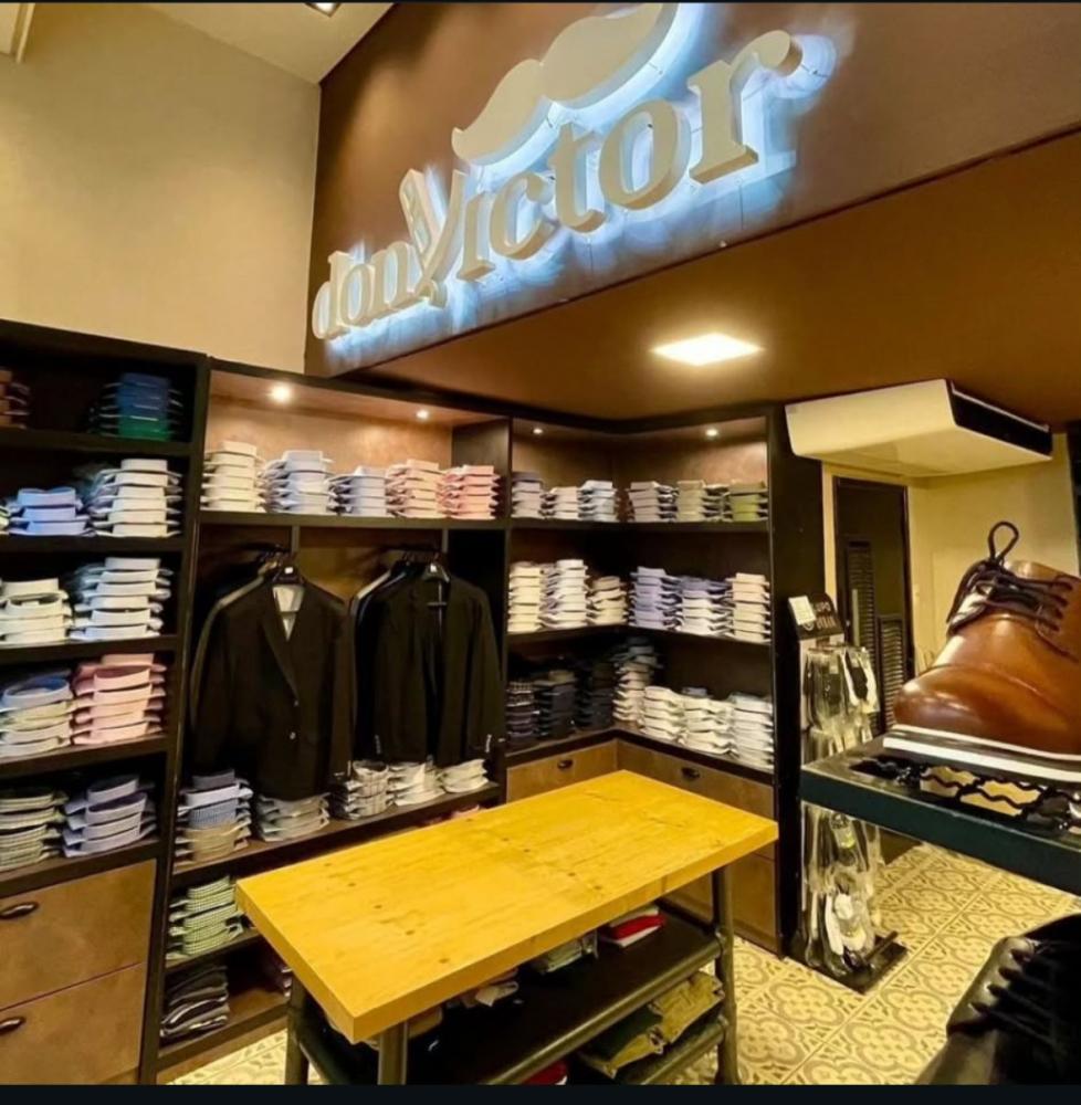 Na Don Victor, clientes estão procurando roupas com cores amarelo, rosa, verde