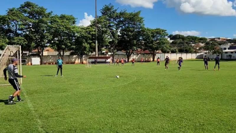 Elenco participou de treino hoje, no Estádio Caetano Peretti