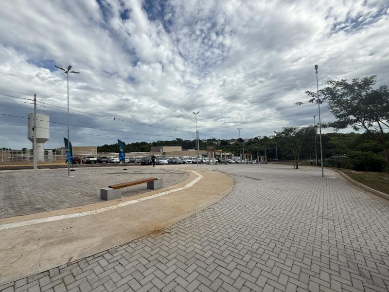 Praça José Carlos Barreiros Fernandes foi inaugurada nesta terça-feira