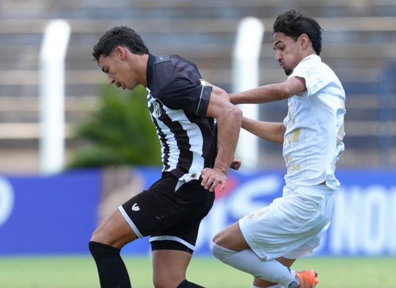 Equipe perdeu para o Ceará por 3 a 1, na tarde de ontem